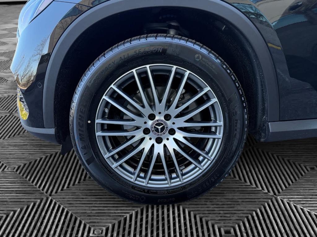 new 2026 Mercedes-Benz GLC 300 car, priced at $60,655