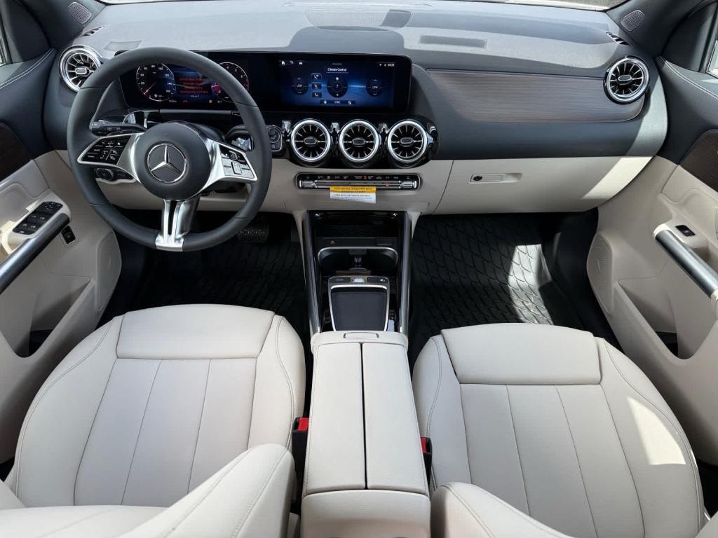 new 2026 Mercedes-Benz GLA 250 car, priced at $49,915