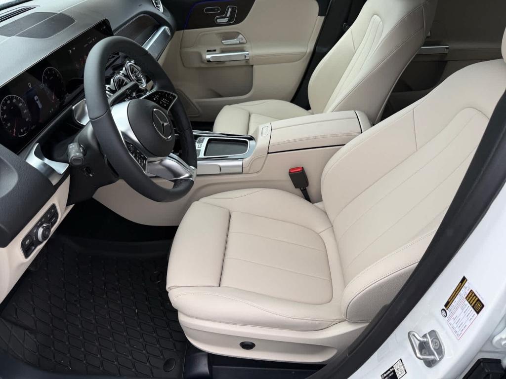 new 2026 Mercedes-Benz GLB 250 car, priced at $52,345