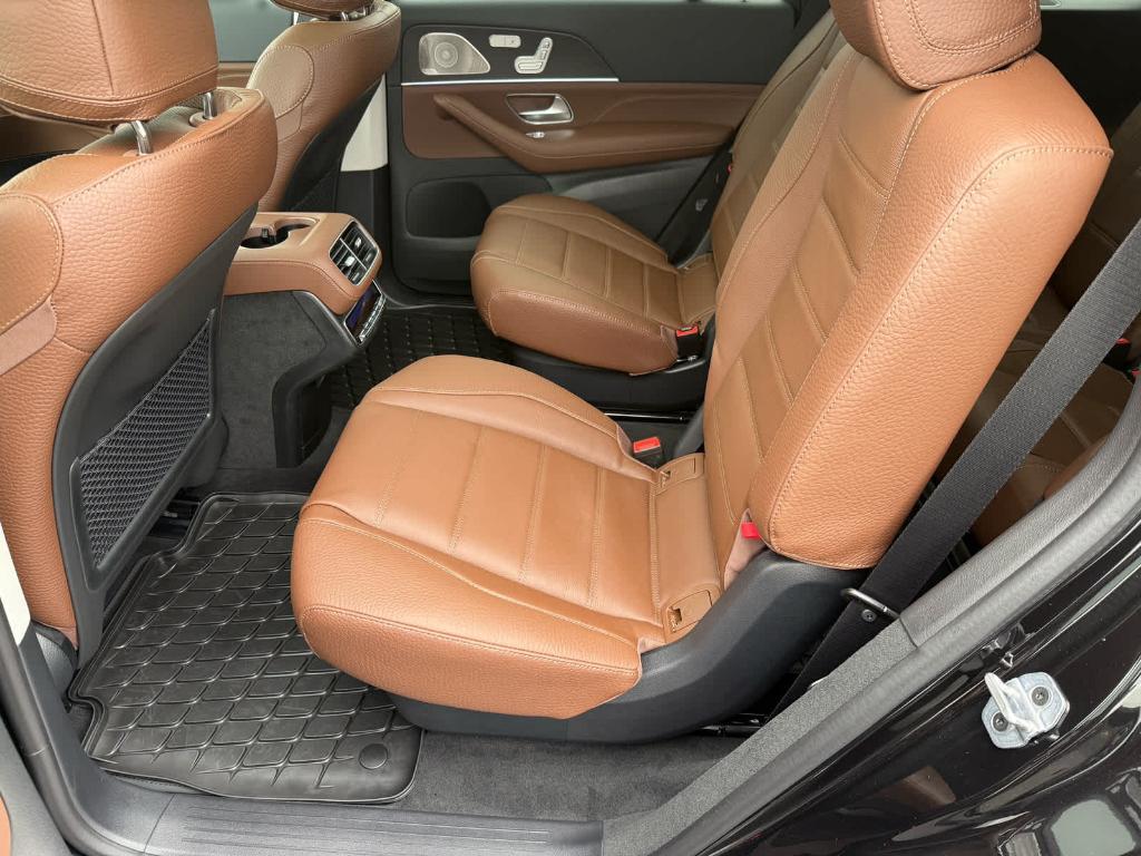 new 2026 Mercedes-Benz GLS 450 car, priced at $103,970