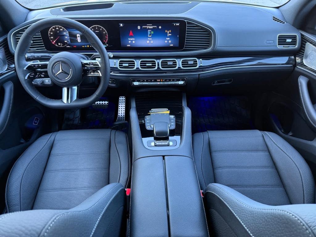 new 2025 Mercedes-Benz GLS 580 car, priced at $124,800