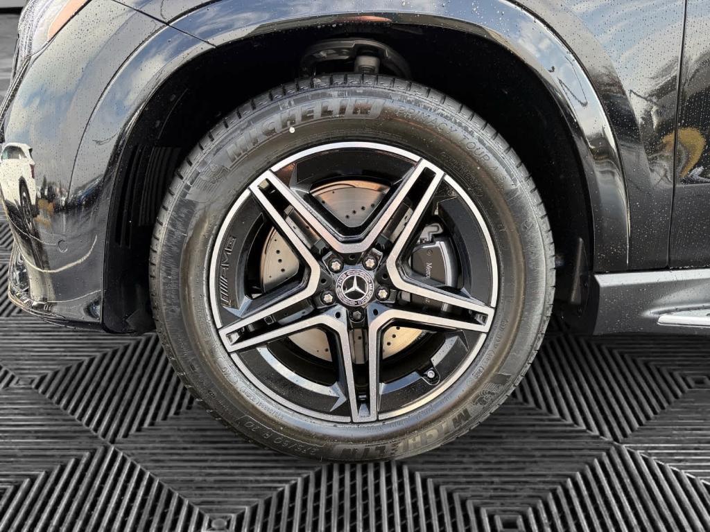 new 2026 Mercedes-Benz GLE 450 car, priced at $83,795