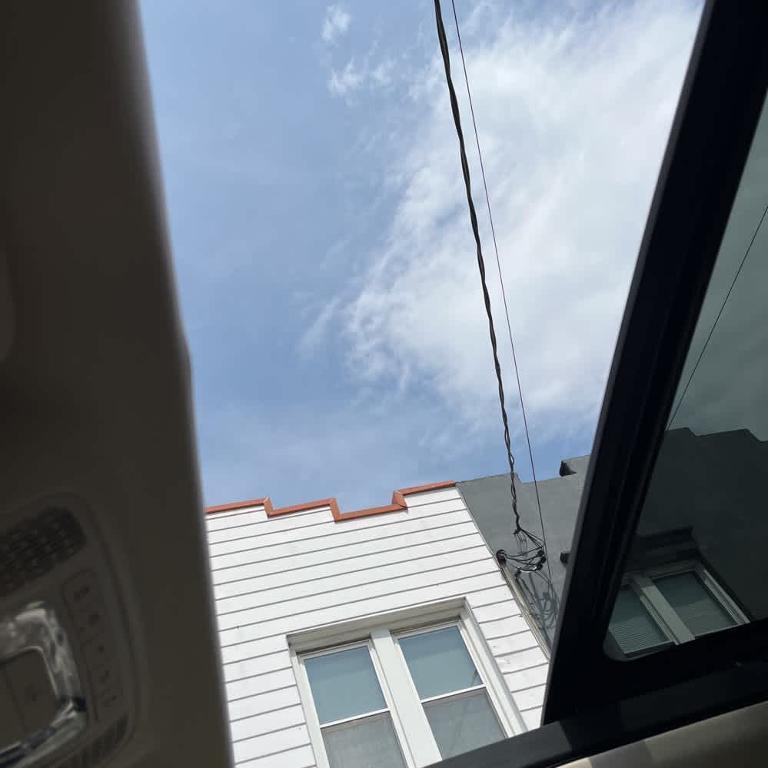 used 2024 Mercedes-Benz GLE 350 car, priced at $59,995