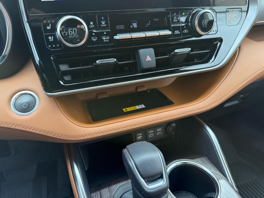 used 2024 Toyota Highlander Hybrid car, priced at $48,995