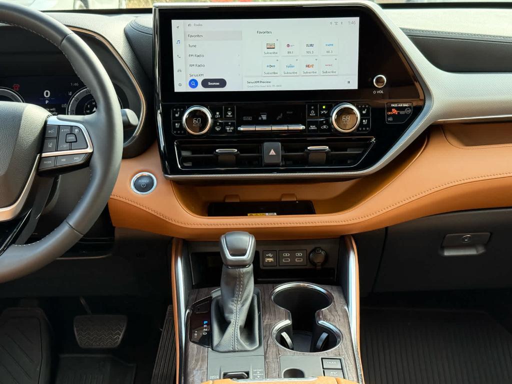 used 2024 Toyota Highlander Hybrid car, priced at $48,995