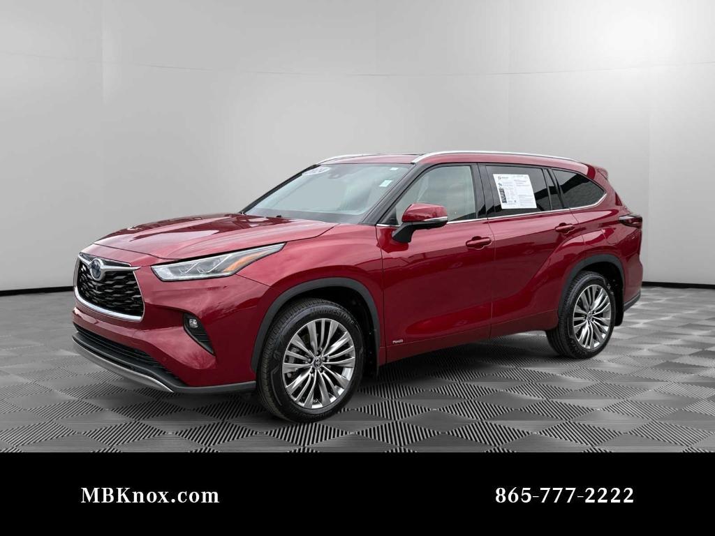 used 2024 Toyota Highlander Hybrid car, priced at $48,995