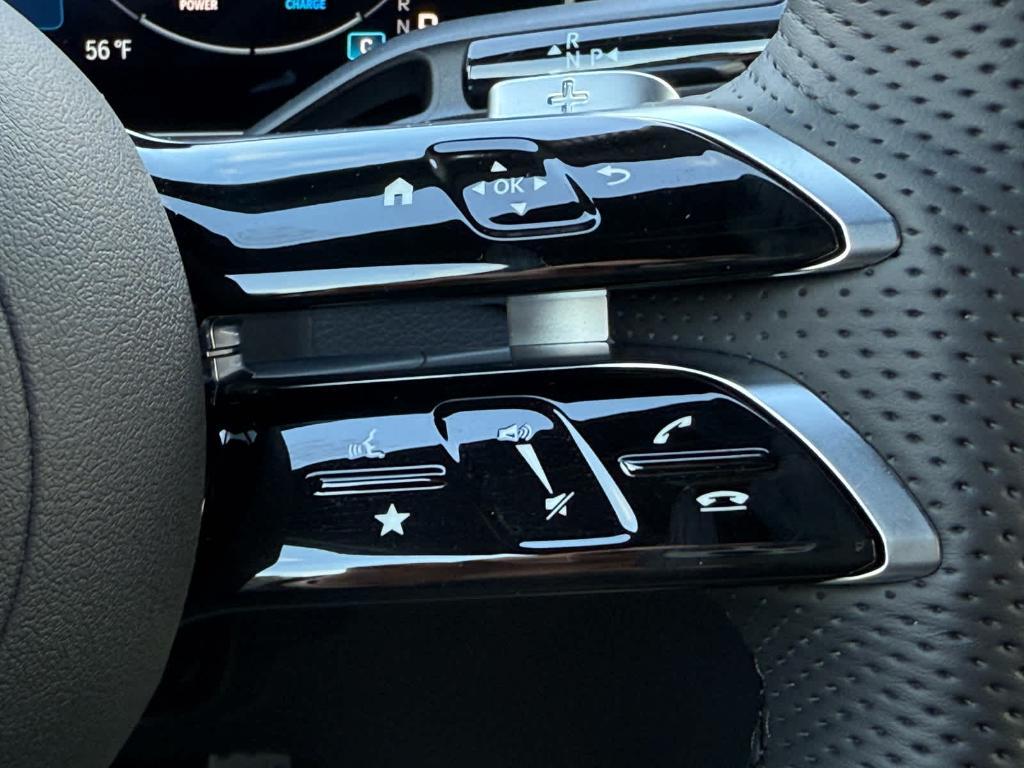 new 2026 Mercedes-Benz GLC 300 car, priced at $62,255