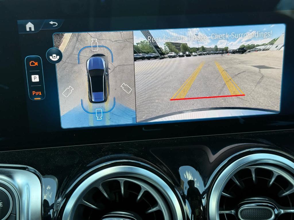 new 2025 Mercedes-Benz AMG GLB 35 car, priced at $65,170