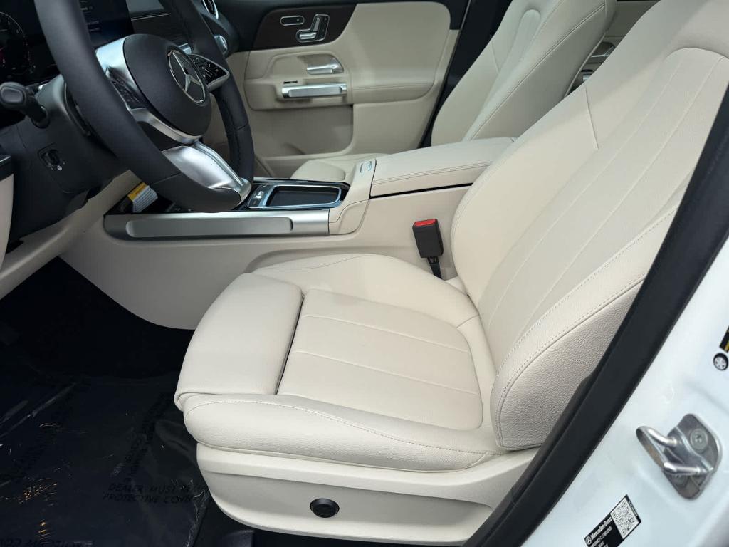 used 2026 Mercedes-Benz GLB 250 car, priced at $48,500