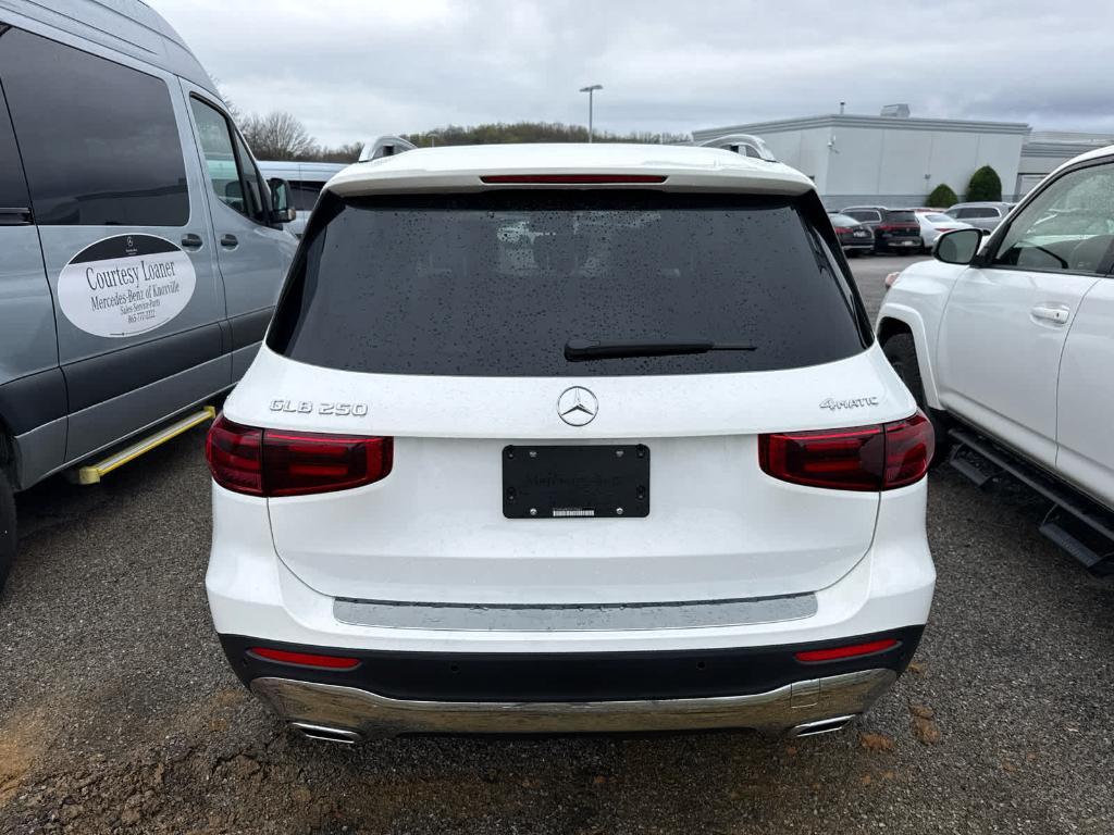 new 2026 Mercedes-Benz GLB 250 car, priced at $53,115