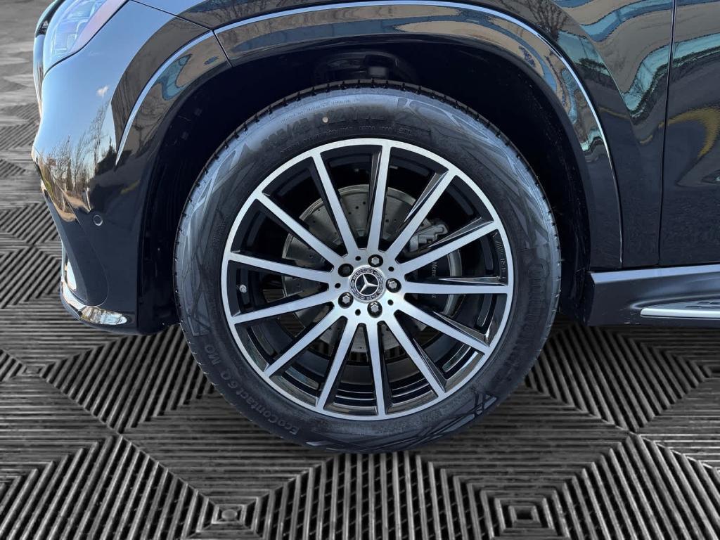 new 2026 Mercedes-Benz GLS 450 car, priced at $104,455