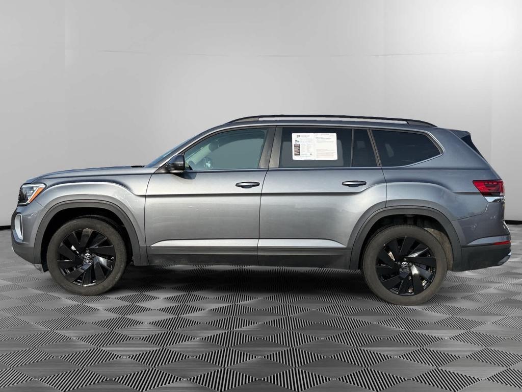 used 2024 Volkswagen Atlas car, priced at $32,470