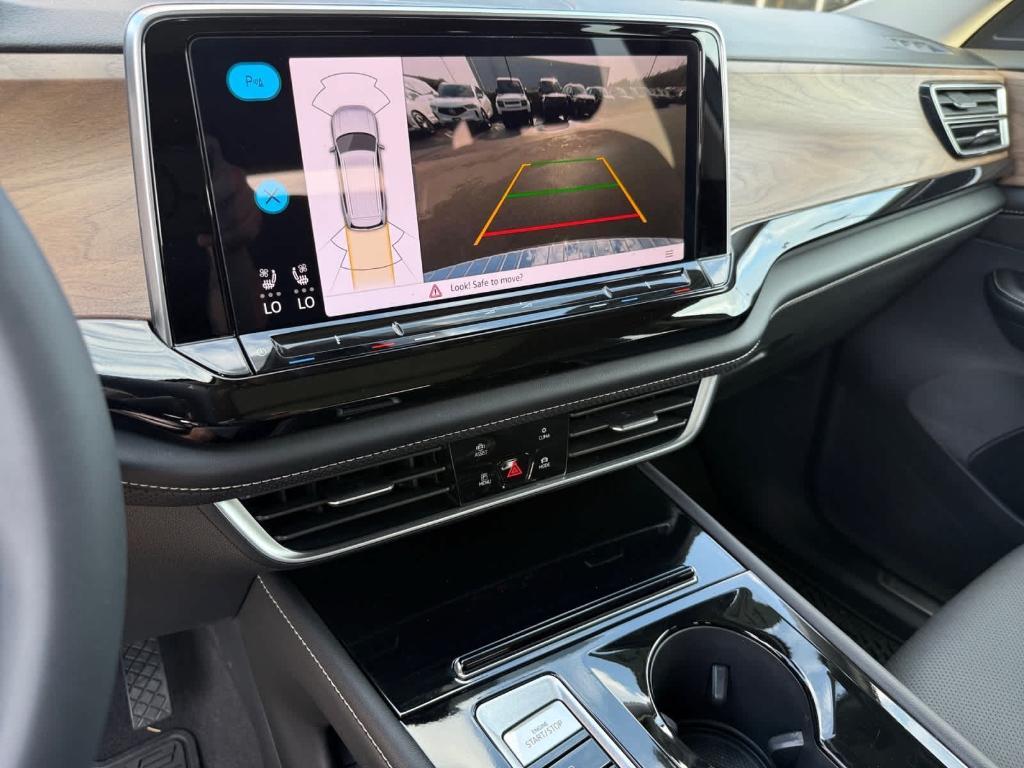 used 2024 Volkswagen Atlas car, priced at $32,470