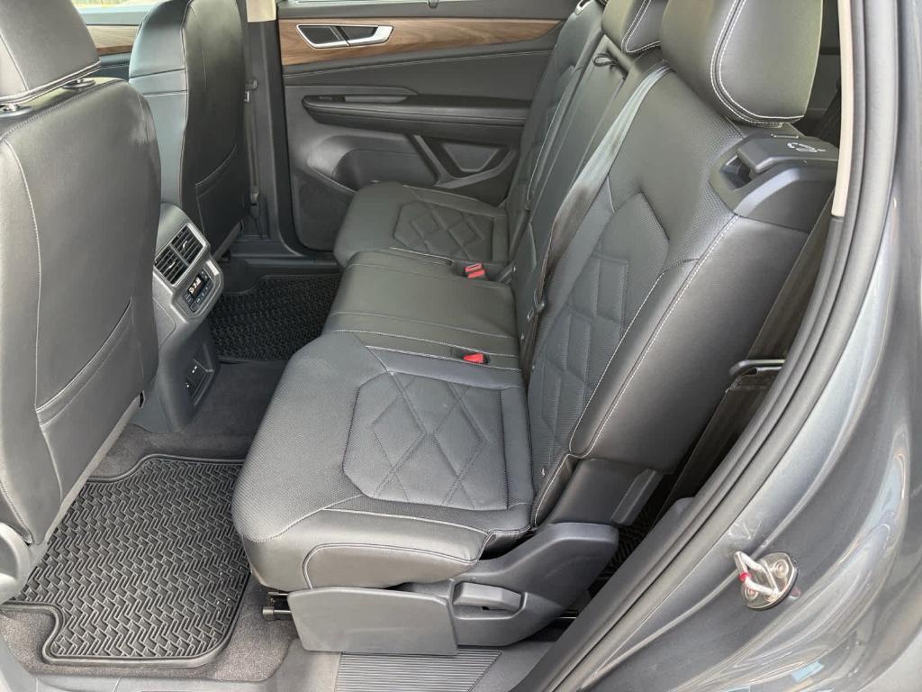 used 2024 Volkswagen Atlas car, priced at $32,470