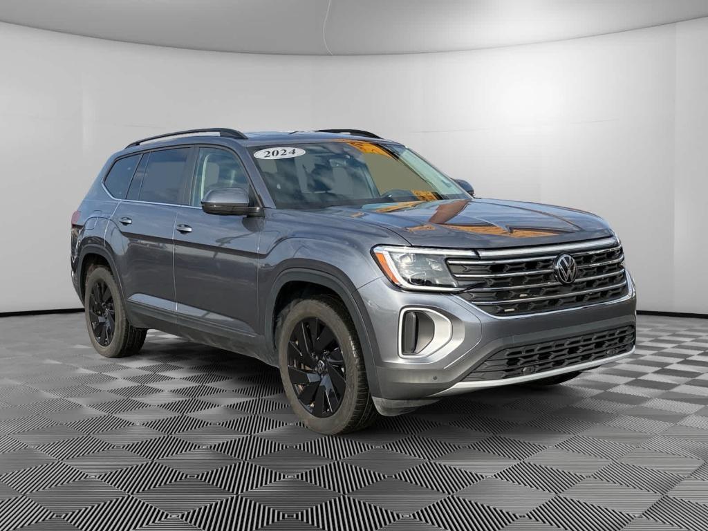 used 2024 Volkswagen Atlas car, priced at $32,470