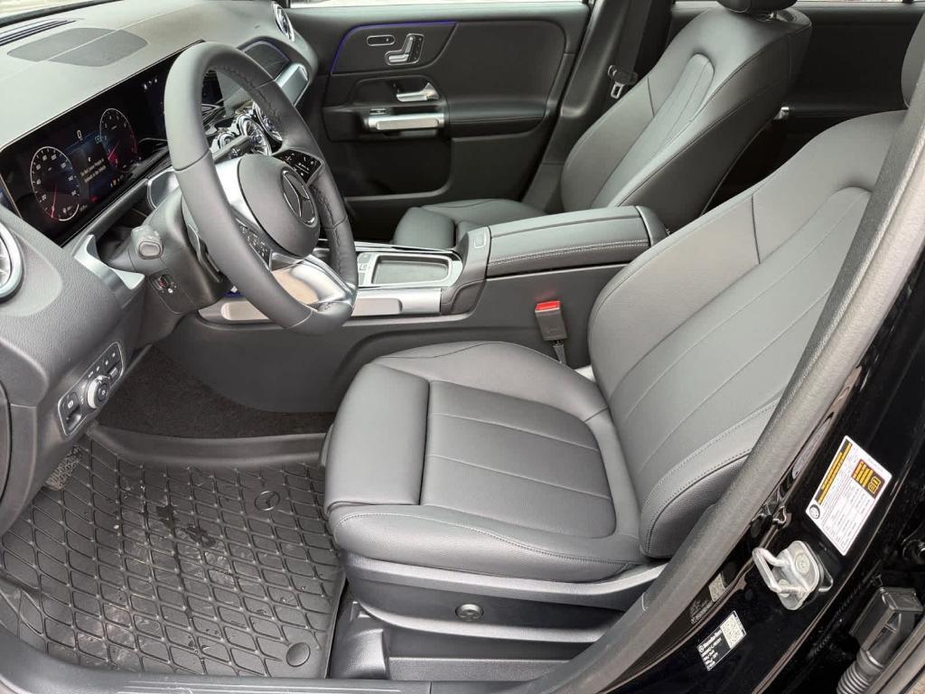 new 2026 Mercedes-Benz GLB 250 car, priced at $52,345