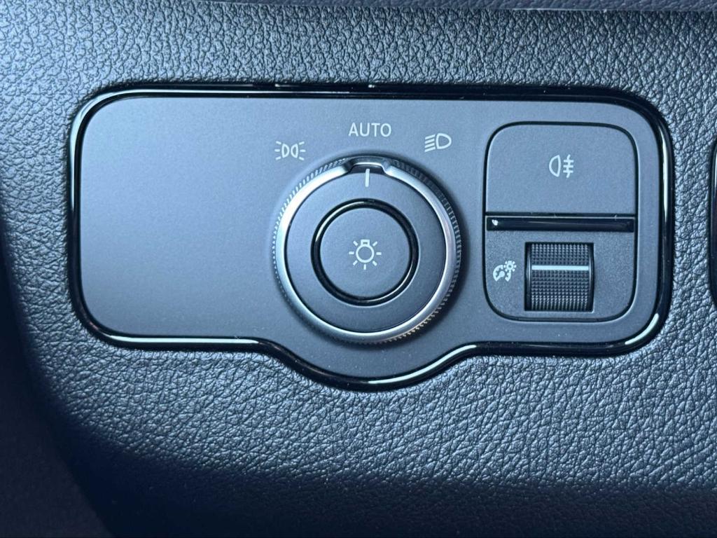 used 2025 Mercedes-Benz Sprinter 2500 car, priced at $58,000