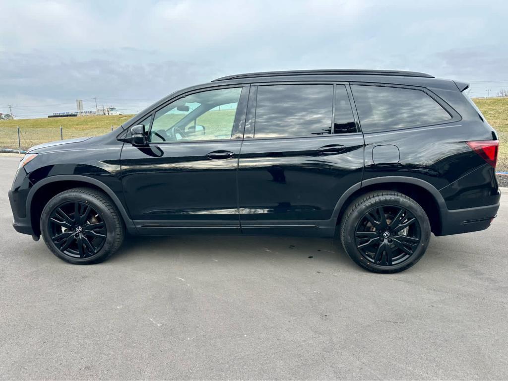 used 2022 Honda Pilot car, priced at $37,995