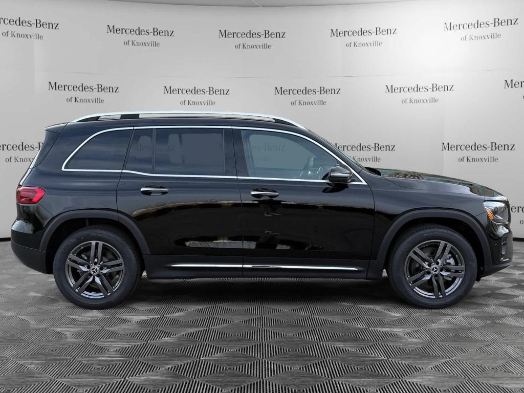 new 2025 Mercedes-Benz GLB 250 car, priced at $47,590