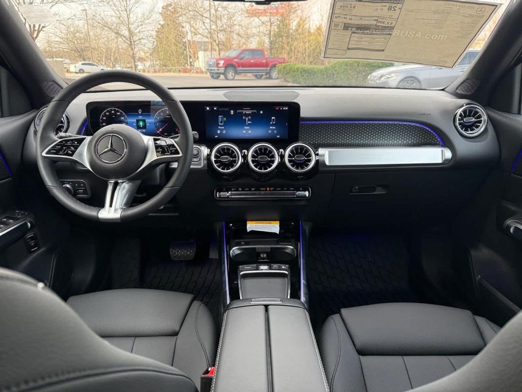 new 2025 Mercedes-Benz GLB 250 car, priced at $47,590