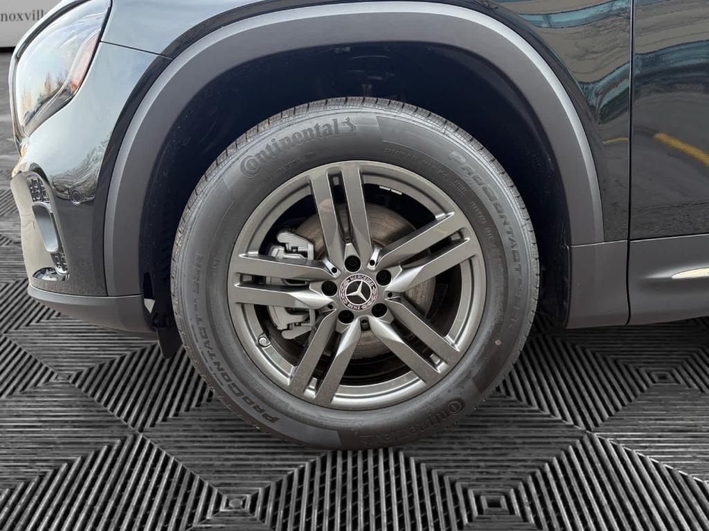 new 2025 Mercedes-Benz GLB 250 car, priced at $47,590