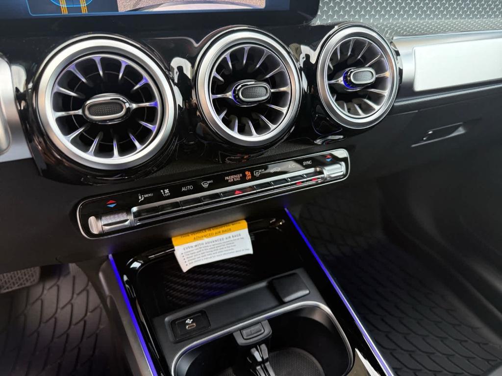 new 2025 Mercedes-Benz GLB 250 car, priced at $47,590