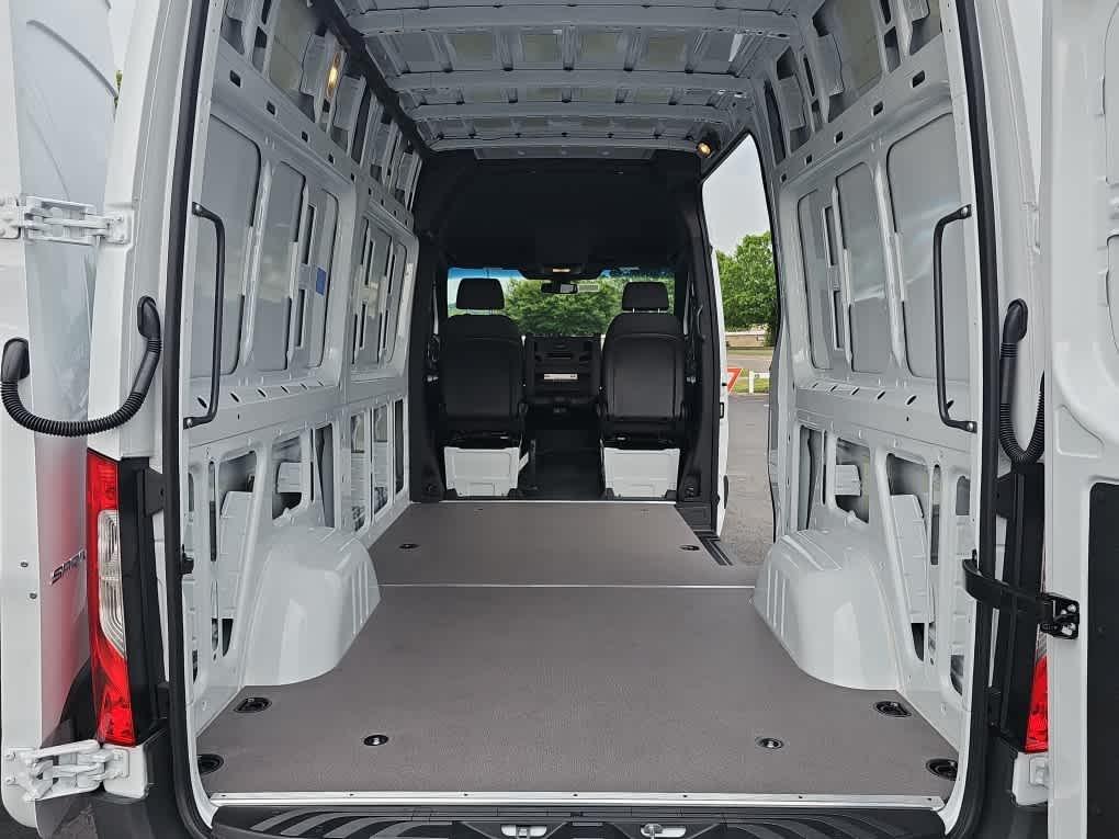 new 2026 Mercedes-Benz Sprinter 2500 car, priced at $62,694