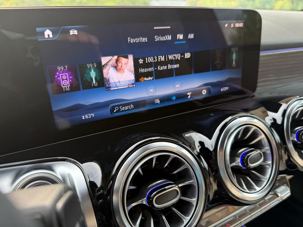 new 2026 Mercedes-Benz GLB 250 car, priced at $53,565