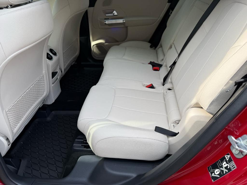 new 2026 Mercedes-Benz GLB 250 car, priced at $53,565