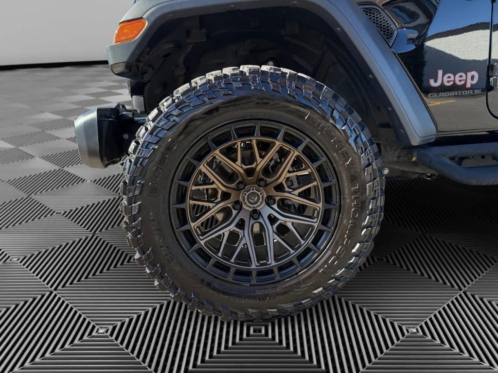 used 2025 Jeep Gladiator car, priced at $46,500