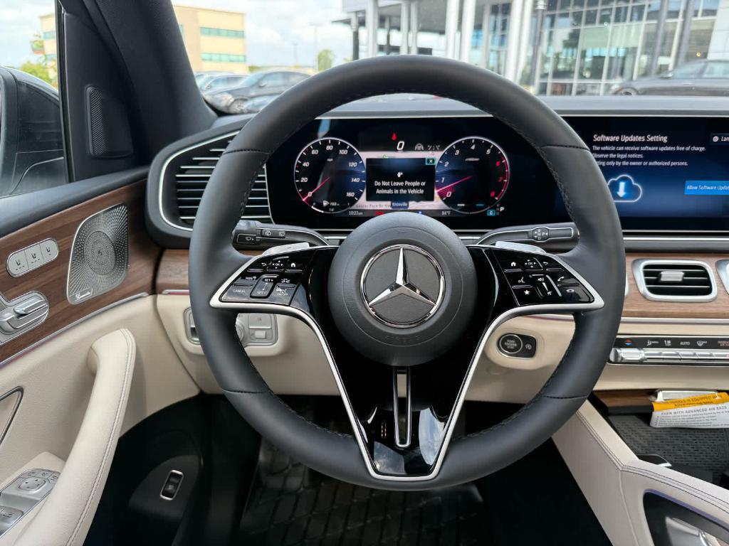 new 2025 Mercedes-Benz GLE 450 car, priced at $84,530