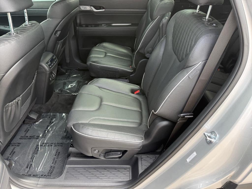 used 2024 Hyundai Palisade car, priced at $37,595