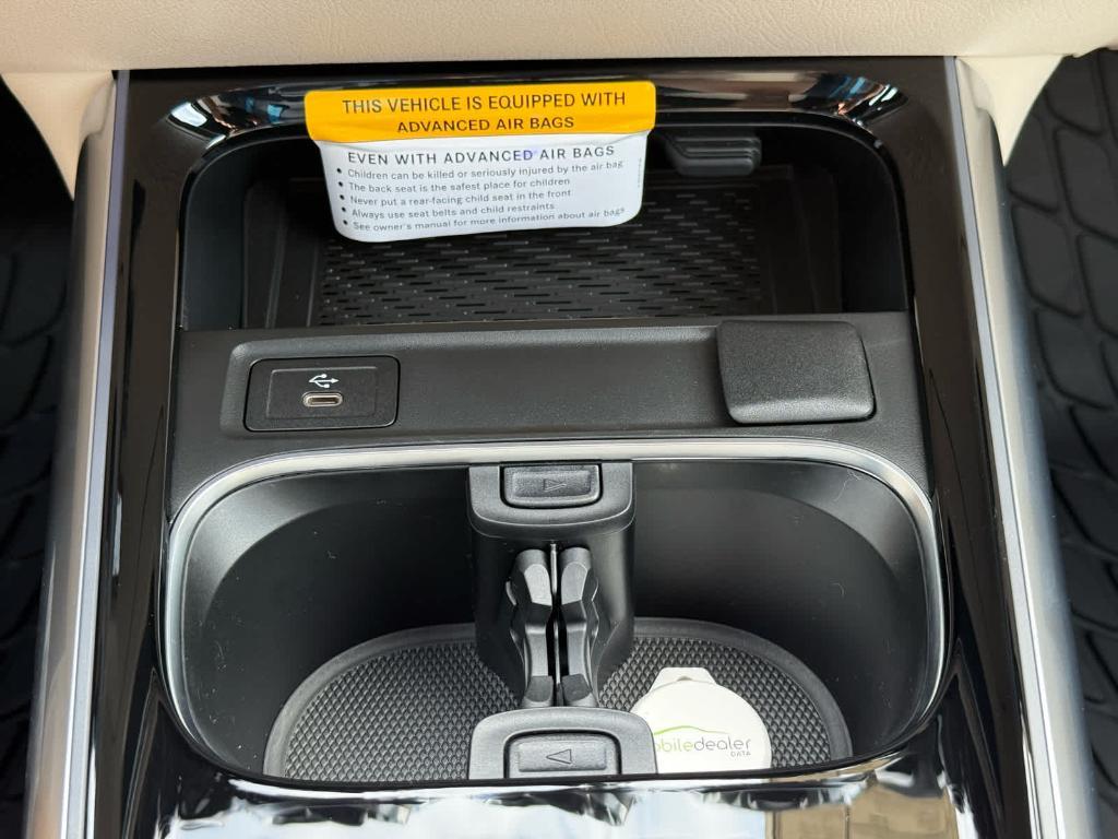 used 2026 Mercedes-Benz GLA 250 car, priced at $51,000