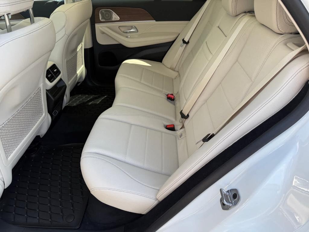 new 2026 Mercedes-Benz GLE 450 car, priced at $82,460