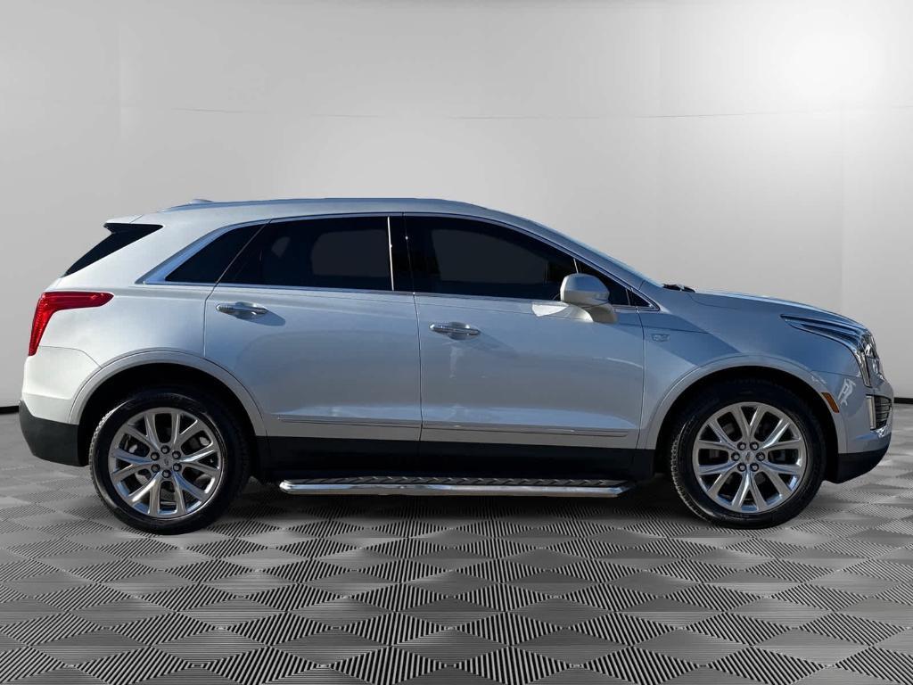 used 2017 Cadillac XT5 car, priced at $17,990