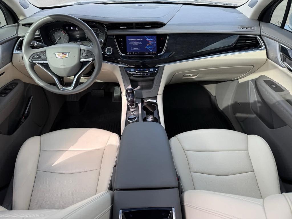 used 2024 Cadillac XT6 car, priced at $40,477
