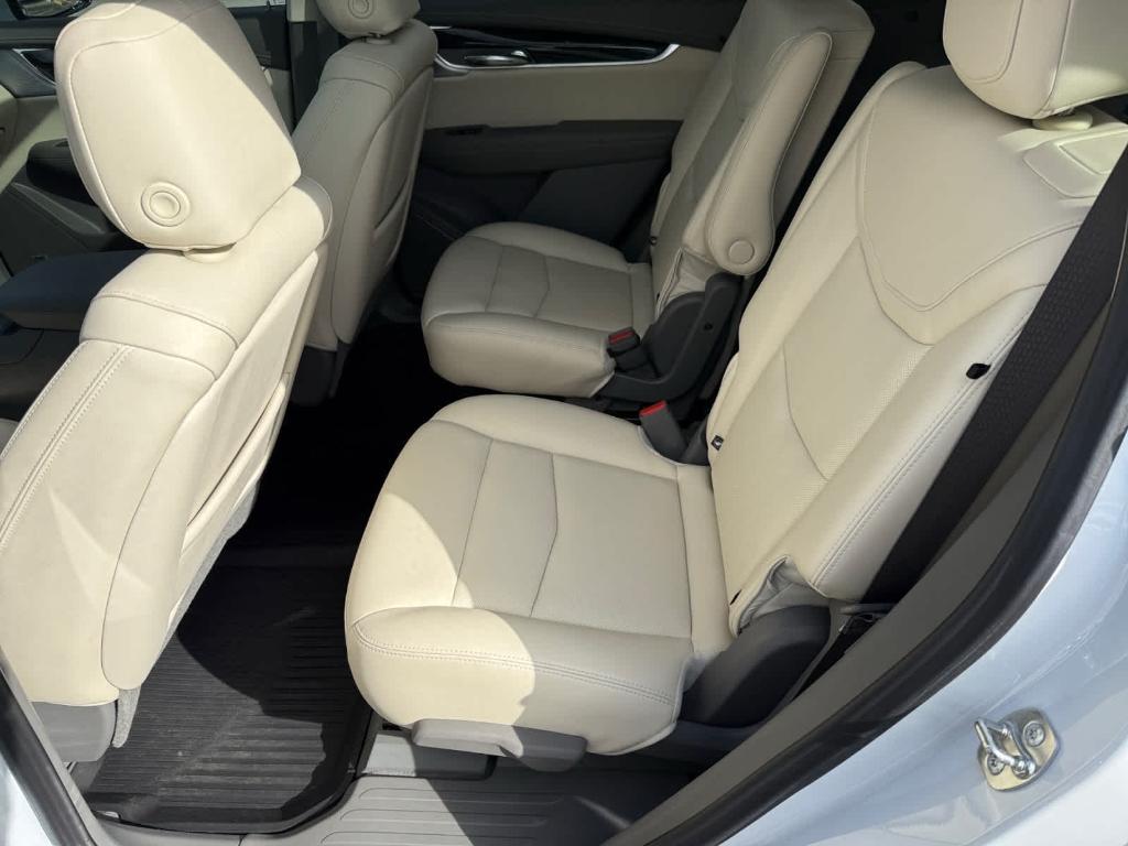 used 2024 Cadillac XT6 car, priced at $40,477