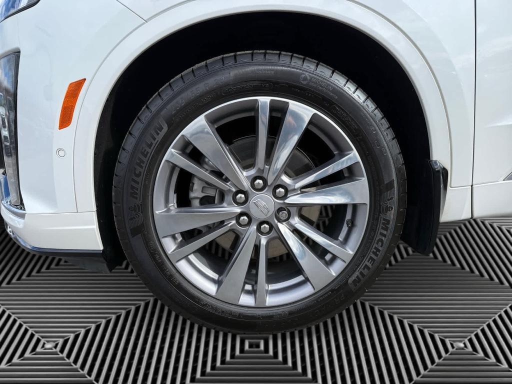 used 2024 Cadillac XT6 car, priced at $40,477