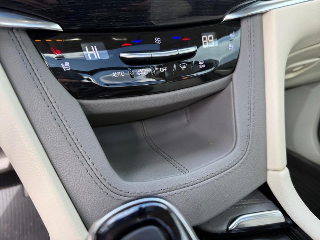 used 2024 Cadillac XT6 car, priced at $40,477