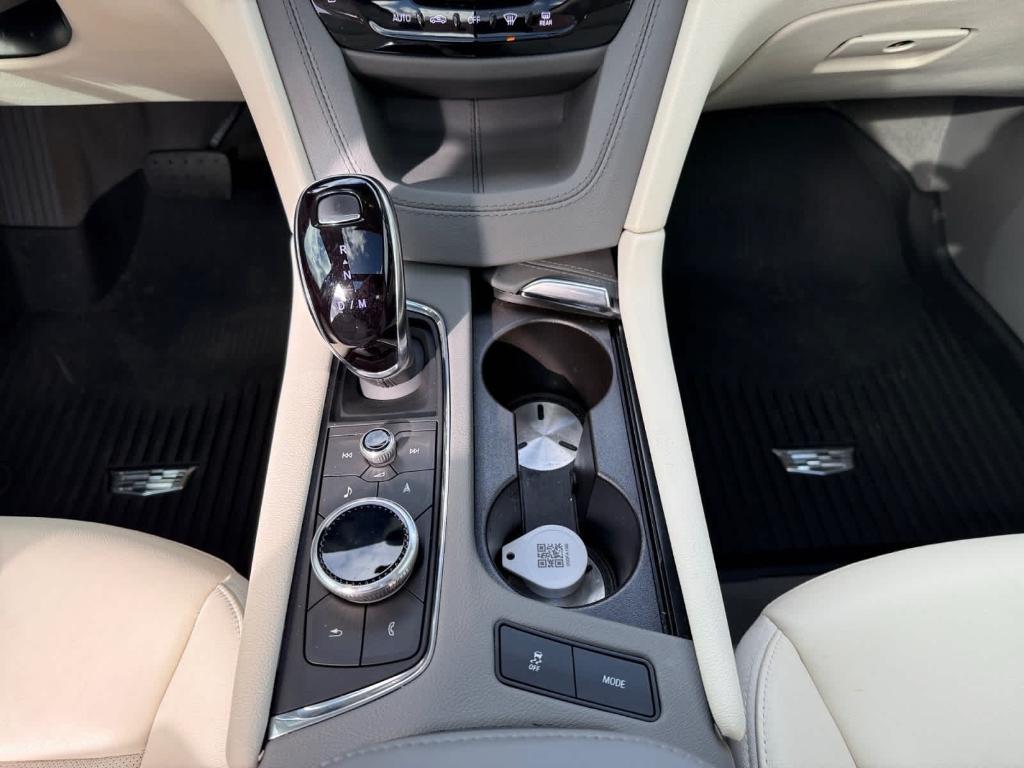 used 2024 Cadillac XT6 car, priced at $40,477