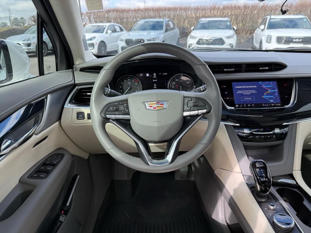 used 2024 Cadillac XT6 car, priced at $40,477
