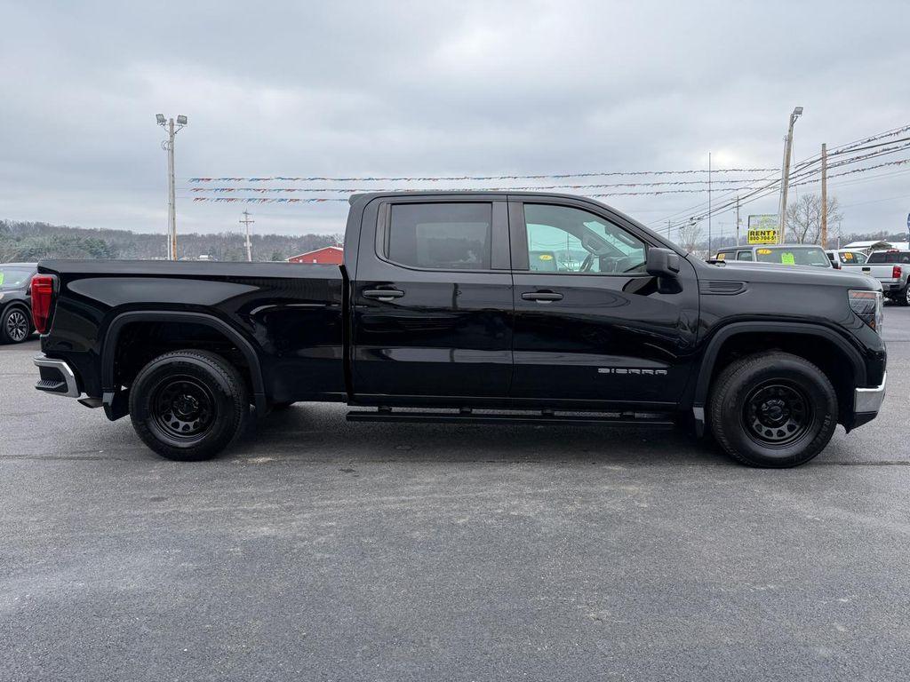 used 2022 GMC Sierra 1500 car, priced at $28,413