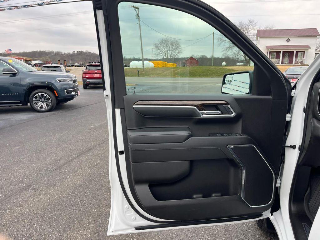 used 2022 GMC Sierra 1500 car, priced at $38,963