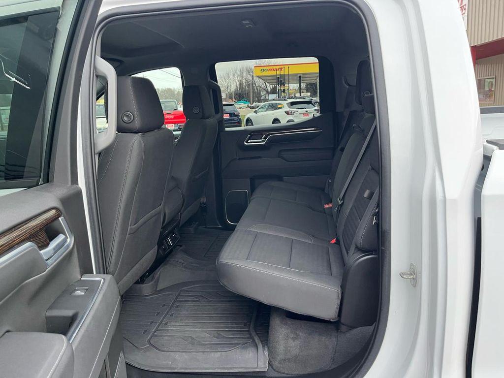 used 2022 GMC Sierra 1500 car, priced at $38,963