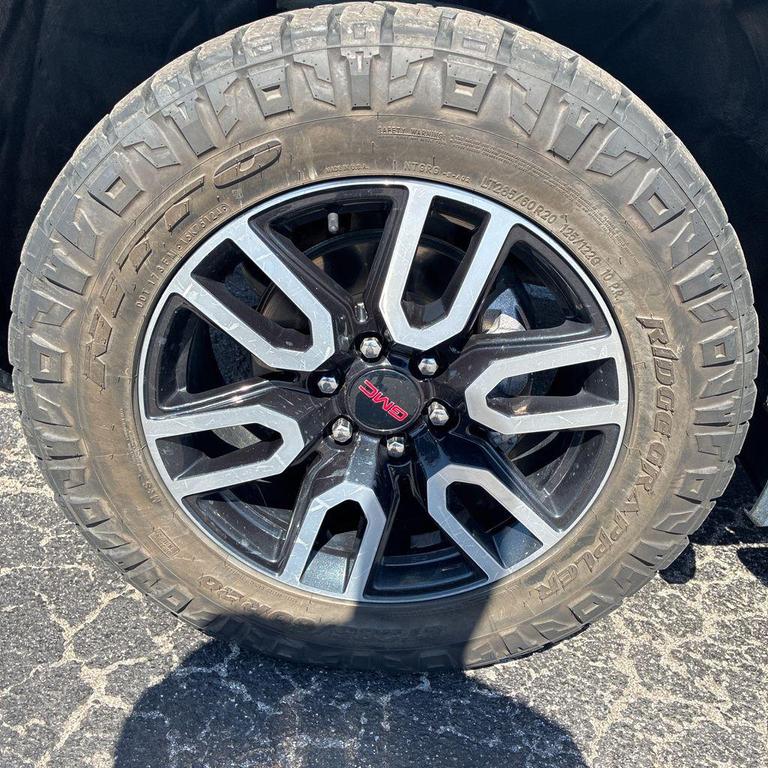 used 2023 GMC Sierra 1500 car, priced at $52,000
