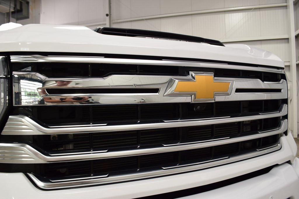 used 2024 Chevrolet Silverado 2500 car, priced at $75,750