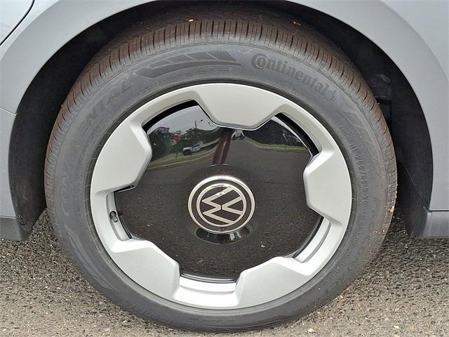 new 2025 Volkswagen ID. Buzz car, priced at $62,737