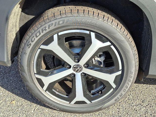 new 2026 Volkswagen Tiguan car, priced at $39,010