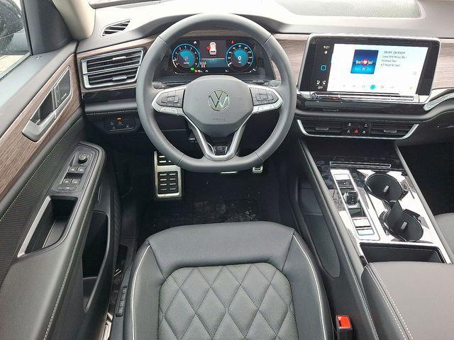 new 2026 Volkswagen Atlas car, priced at $57,361