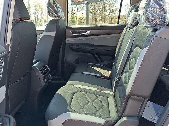 new 2026 Volkswagen Atlas car, priced at $51,810